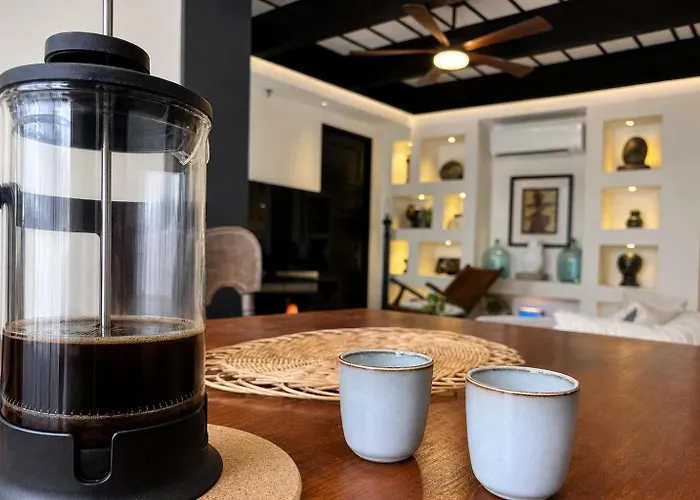 The Architect - 3br In Poblacion, Bar Kitchen, Views *